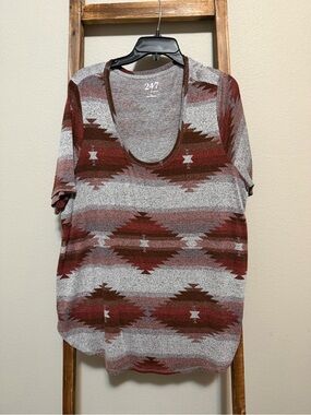 247 by Faded Glory Women's Short Sleeve Scoop Neck Tee - Rust Aztec